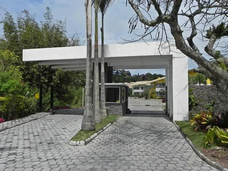 1031 - Apartamento Para Locacao Em Bombinhas - Residencial Solar Das Bromelias Apto 157 Apartament